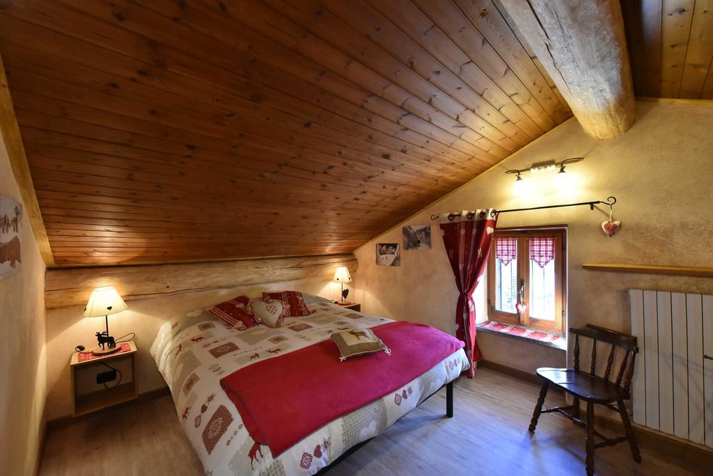 L'Ancien Paquier Chambre D'Hotes Valtournenche Exterior foto