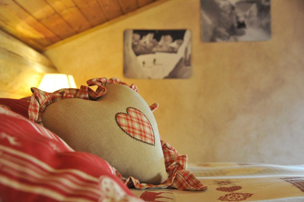 L'Ancien Paquier Chambre D'Hotes Valtournenche Exterior foto