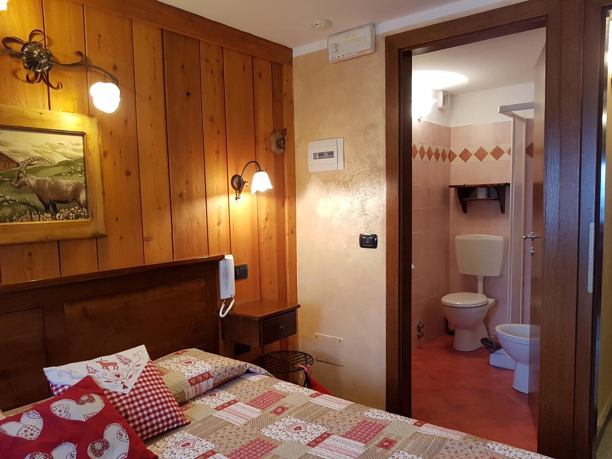 L'Ancien Paquier Chambre D'Hotes Valtournenche Exterior foto
